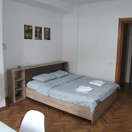 Domum George Enescu Apartment Bucharest Luaran gambar